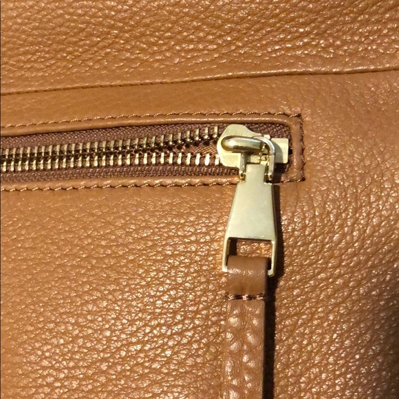 Tory Burch Crossbody - Picture 3 of 11